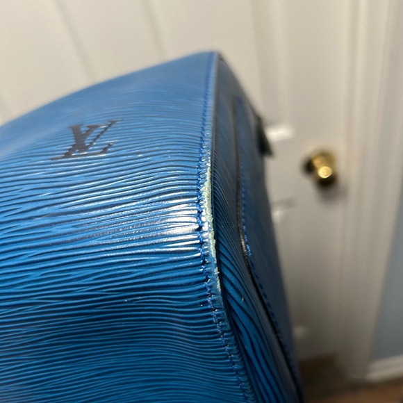 Louis Vuitton Keepall 45 Blue Epi Leather - Picture 11 of 15
